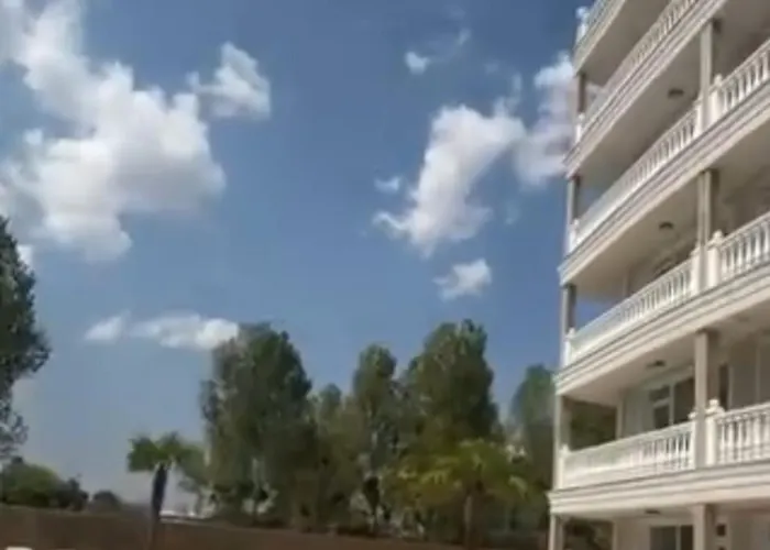 Yana Sanny Slantchev Briag